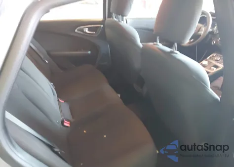 2016 Chrysler 200 Limited из США, поврежденный, VIN 1C3CCCAB6GN101325